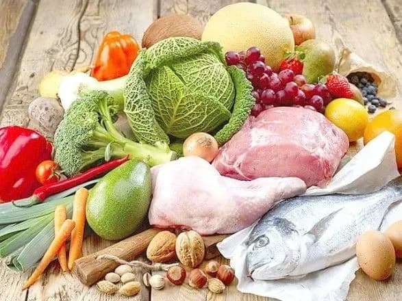 Наибольший спрос на масло, муку и курятину - министерство