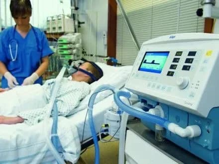 У МОЗ підтримують відновлення виробництва українських апаратів ШВЛ
