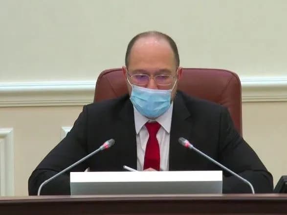 Уряд посилює карантинні заходи через коронавірус: деталі