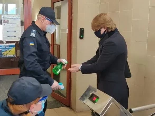 З початку карантину понад 200 осіб не допустили до судів через ознаки ГРВІ та підвищену температуру