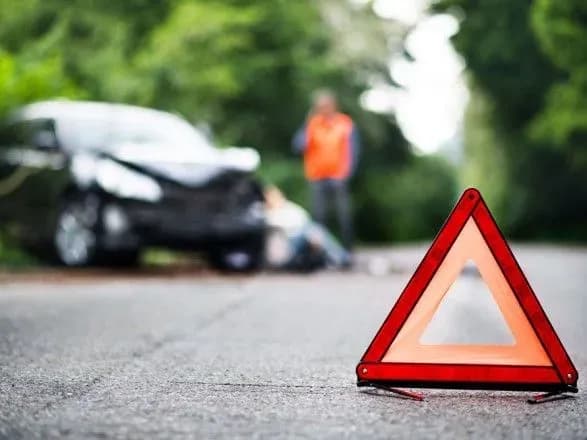 На Кіровоградщині нетверезий поліцейський влаштував ДТП: загинула дівчина