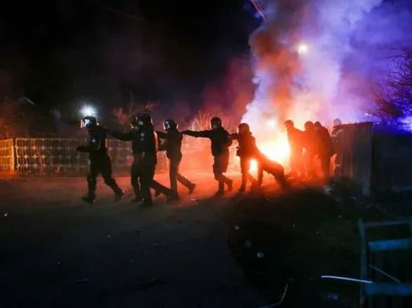 Житель Нових Санжарів визнав себе винним у нападі на поліцейських