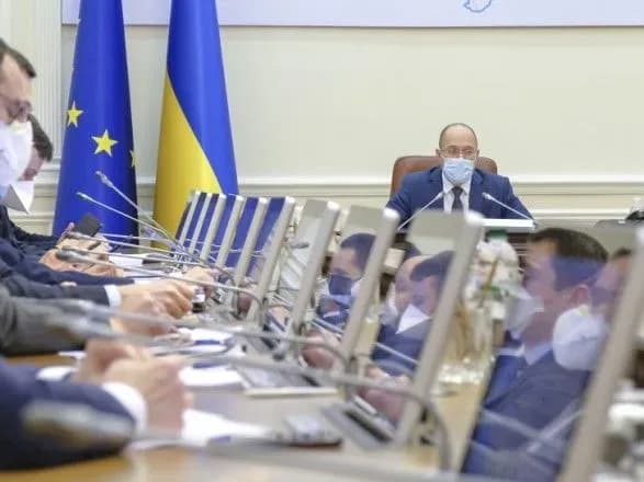 Уряд планує посилити карантинні заходи: що заборонять