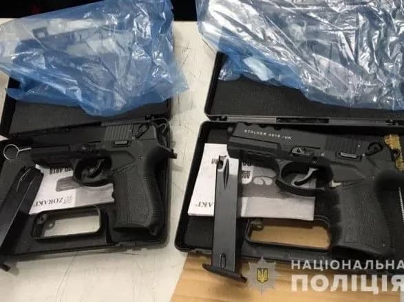 Чоловік піде під суд за організацію банди збувачів зброї