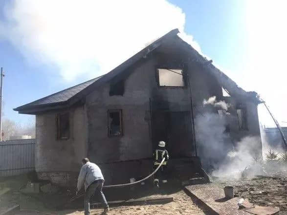 На Київщині під час вибуху у господарчій будівлі постраждав чоловік
