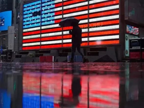 Авіакомпанії США скорочують рейси до Нью-Йорка через коронавірус