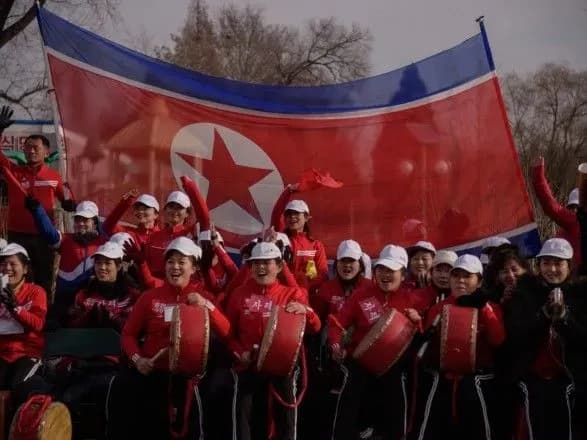 У КНДР повідомили про створення нано-маски з антибіотиками, що вбиває віруси