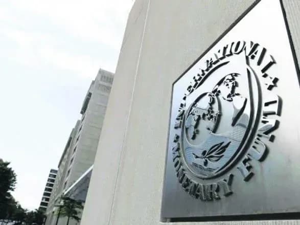 МВФ прогнозує зниження доходів на душу населення у 170 країнах