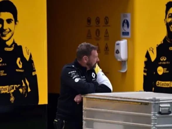 Шість команд "Формули-1" скоротили зарплати співробітникам