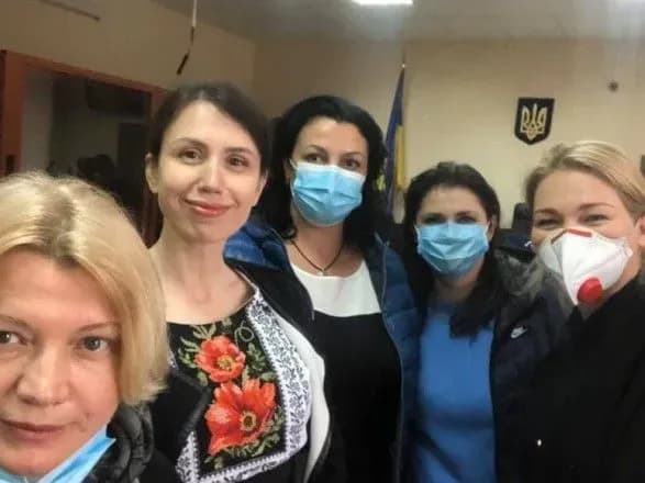 Декілька нардепів і Яценюк готові взяти Чорновол на поруки