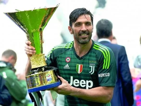 Легендарний 42-річний голкіпер Буффон підпише новий контракт з "Ювентусом"