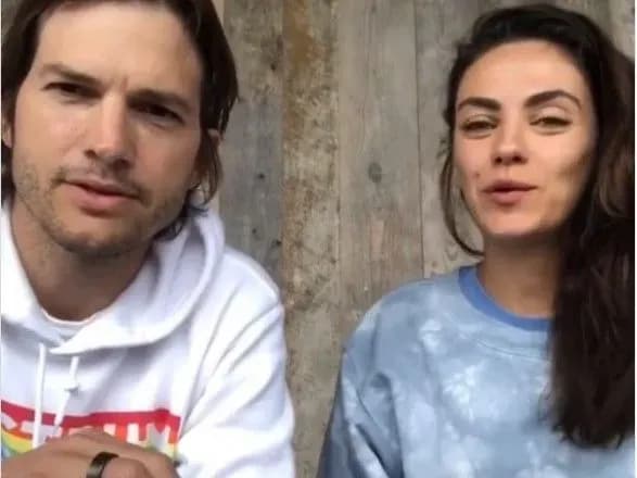 Сиди вдома і пий вино: Міла Куніс і Ештон Катчер представили свій спосіб боротьби з коронавірусом