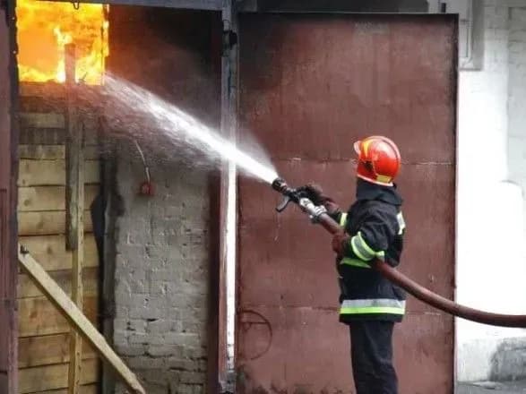 На Черкащині горів цех з виробництва тротуарної плитки