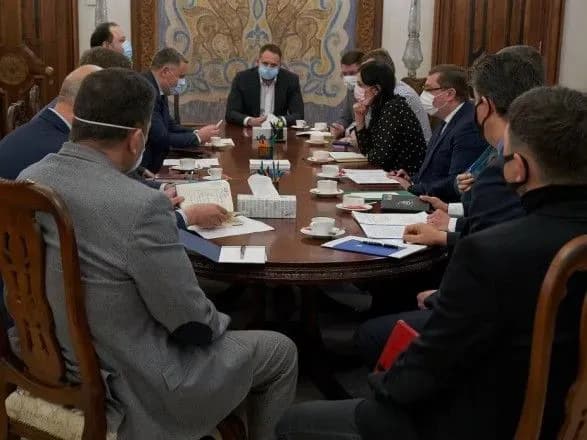 Єрмак провів нараду з протидії поширенню COVID-19 у регіонах