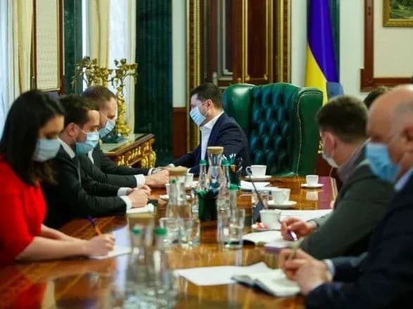 Цього року 13 тис. людей відвідали кладовища, попри заборону: у минулі роки їх були мільйони - ОП