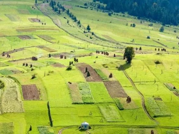 Зеленський про запуск ринку землі: Україна чекала на цей закон з часу здобуття незалежності