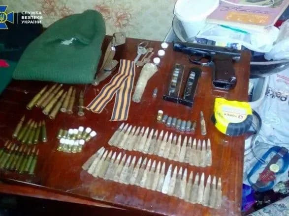 На Донбасі затримали двох терористів "ЛНР" із "групи Бергмана"