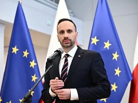 Польща пригрозила арештувати активи "Газпрому" через суперечку щодо ціни газу і наводить у приклад "Нафтогаз"