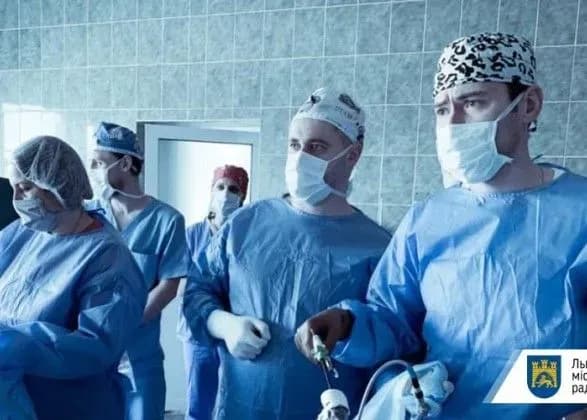У Львові вперше видалили пухлину в нирці