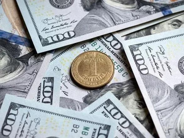 Спір “Суркісів-Привату” вже давно суто політичний: питання — в позиції Зеленського