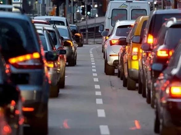 Робочий тиждень у Києві розпочався із заторів