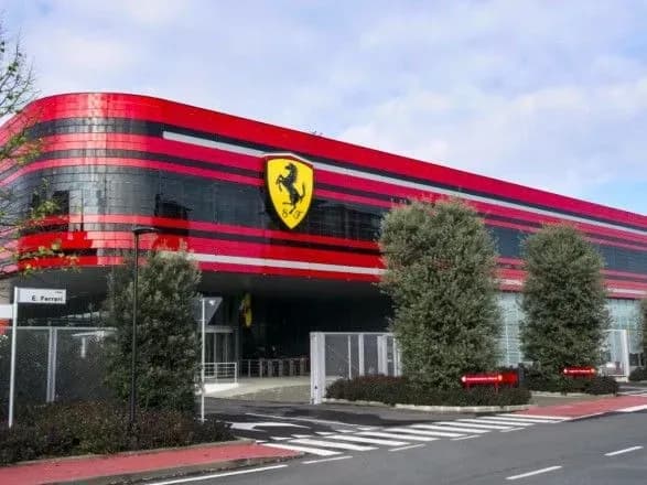 Компанія Ferrari відновлює своє виробництво на заводах у Маранелло та Модені