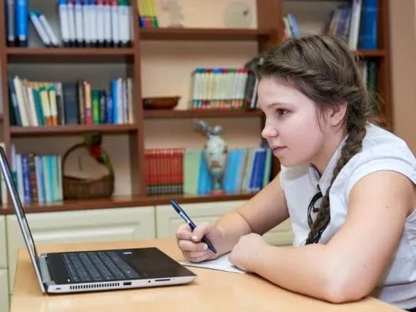 У МОН розробили уроки для старшокласників про COVID-19