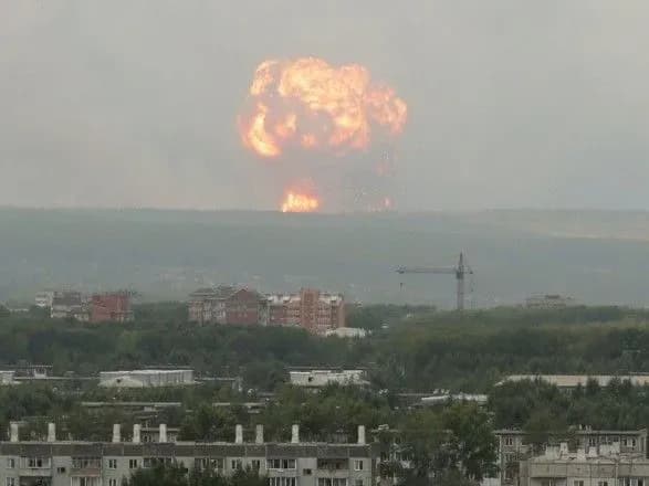 В Офісі Генпрокурора назвали основні версії вибухів на складах Міноборони