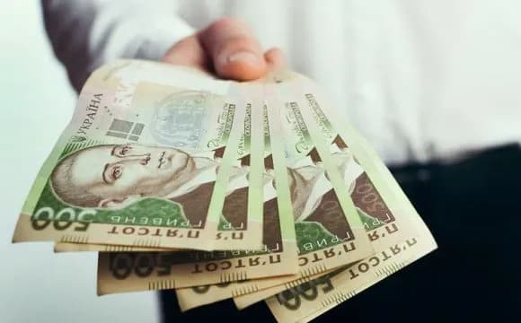 Екскерівник науково-дослідного центру при РНБО розтратив понад півмільйона гривень