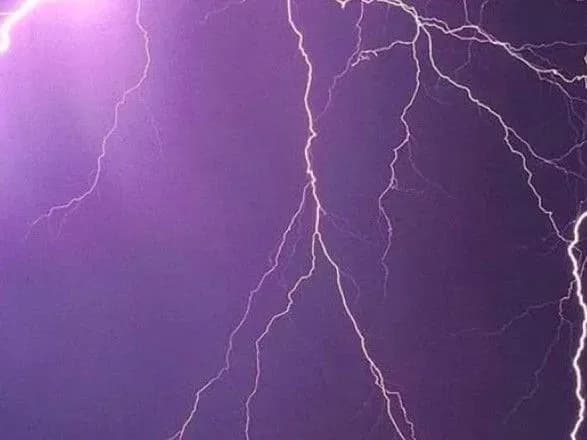На Миколаївщині помер підліток від удару блискавки