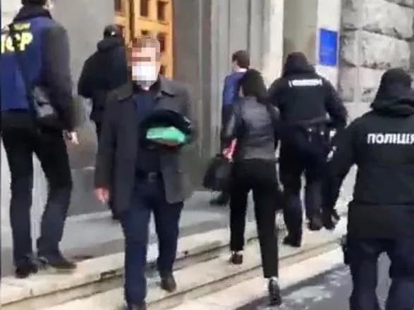 В горсовет Харькова пришли с обысками