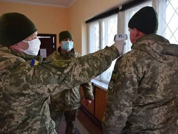У ЗСУ за останню добу ще 5 військових захворіли на COVID-19
