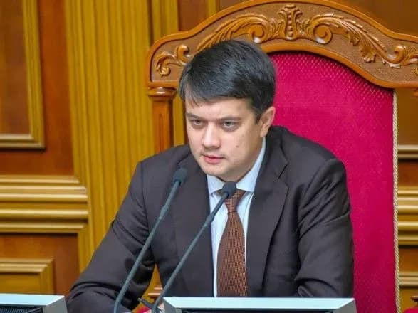 Журналістів не пускатимуть до сесійної зали після послаблення карантину в Раді – Разумков