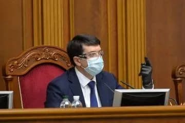 Разумков: Закон про оборонні закупівлі відтермінували через технічну проблему