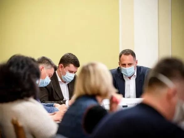 Ермак обсудил с кинопрокатчиками поддержку индустрии на фоне карантина