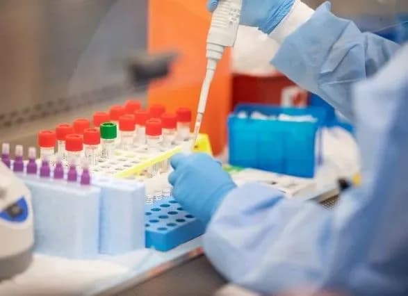 В Україні зафіксовано вже 16 847 випадків COVID-19, з них 456 летальні