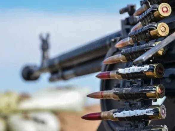 Ситуація на Донбасі: бойовики 4 рази обстріляли українські позиції, є поранений