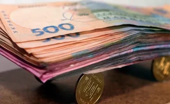 Кабмін зробив першочерговими для казначейства платежі на подолання COVID-19