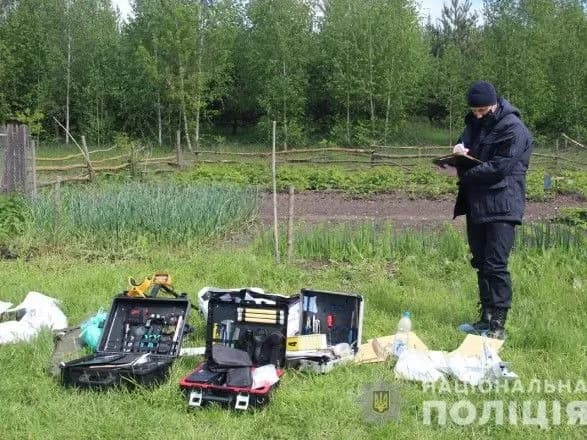 Розстріл людей на Житомирщині: на місці події знайшли п'ять зареєстрованих одиниць зброї