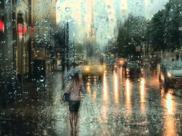 Дождь в Киеве усилится: синоптики предупреждают о желтом уровне опасности