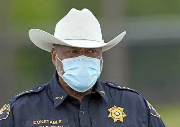 Коронавірус у світі: інфікувались майже 5,6 млн осіб, померло - понад 350 тисяч