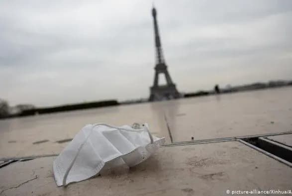 У Парижі дозволили відвідування парків і садів