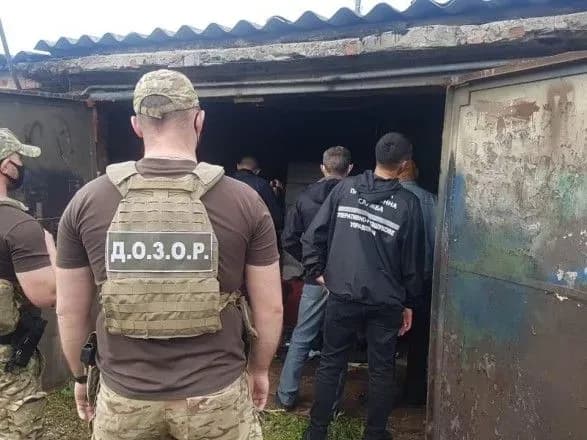 На Харківщині виявили склад із російскими сигаретами на понад 1 мільйон гривень