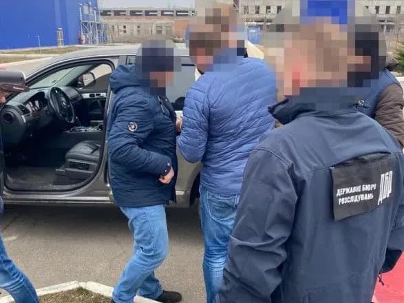Двох посадовців ДАБІ судитимуть за одержання хабара