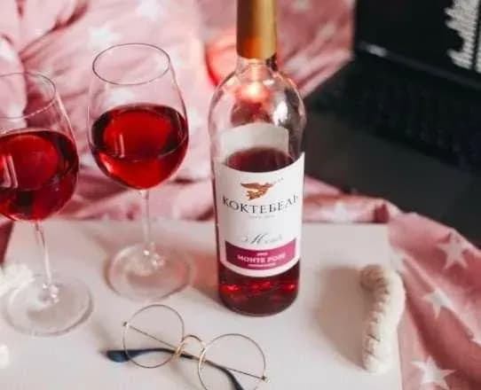 Сухое вино - не вредит фигуре: а сколько каллорий в вашем бокале