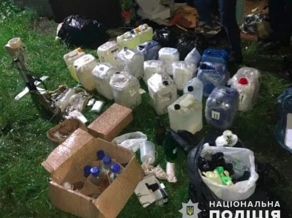 В Україні "прикрили" нарколабораторію з щомісячним оборотом у 30 кг наркотиків