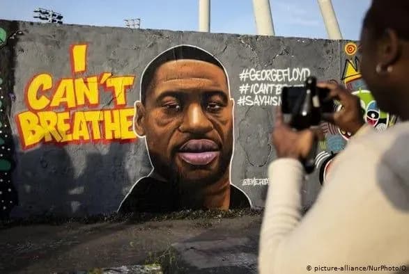 Протести у США: проти чотирьох поліцейських висунуті обвинувачення у причетності до смерті Флойда