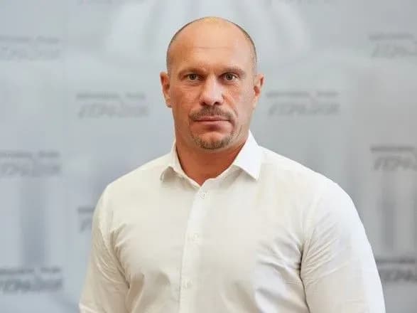 Безпрецедентні заходи безпеки, елітні авто та озброєна охорона: як відзначив своє день народження Ілля Кива