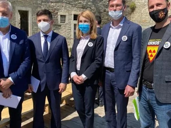 Під час зустрічі з представниками тургалузі Зеленський підтримав низку ініціатив: перелік