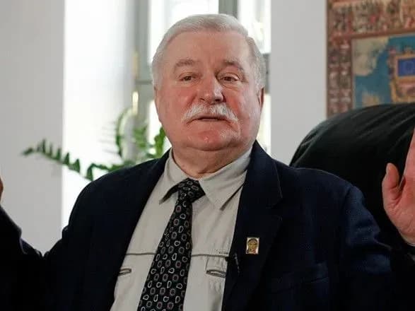 Лех Валенса заявив, що Україна потребує більшої підтримки від Європи і світу